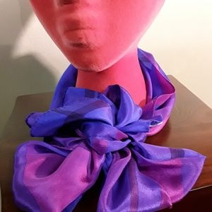 #0111 LIZ CLAIBORNE SILK OBLONG SCARF